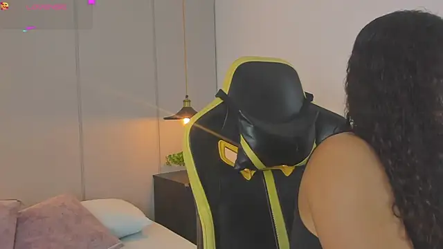 yaya23x online show from 24, 9, 2025