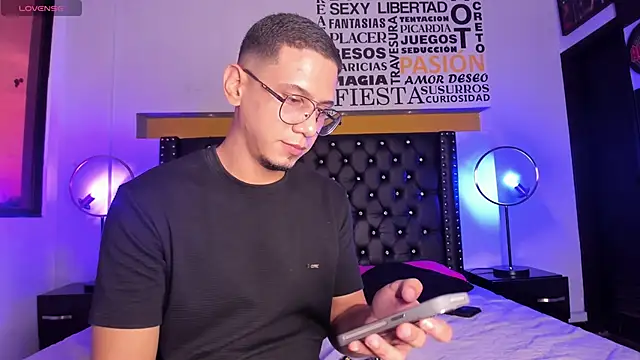 JoshMillerr  online show from 20, 3, 2025