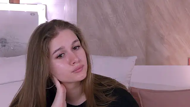 EllieHayes online show from 30, 11, 2025