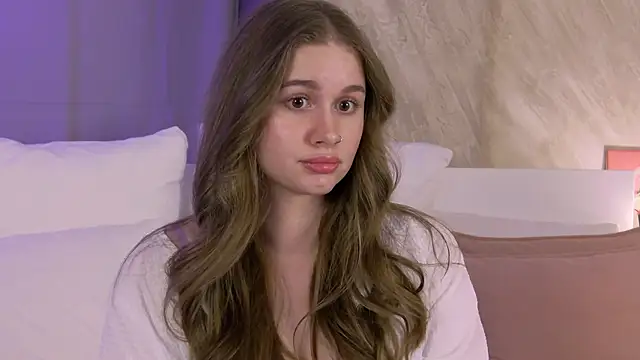 EllieHayes online show from 4, 8, 2026