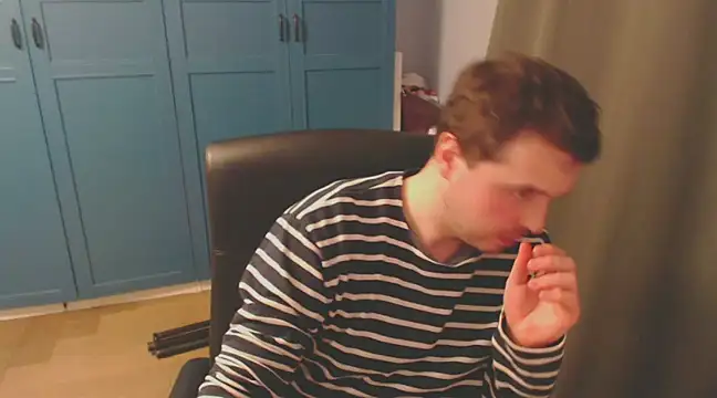 CuteMan33 online show from 16, 12, 2024