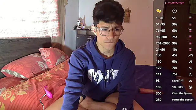 Snapshot of Sweet_c4mer0n chatting on 9, 10, 2025 Sweet c4mer0n online show from 9, 10, 2025