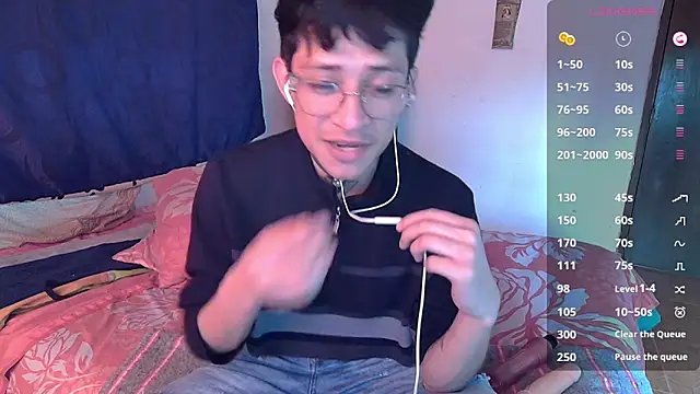 Snapshot of Sweet_c4mer0n chatting on 17, 10, 2025 Sweet c4mer0n online show from 17, 10, 2025