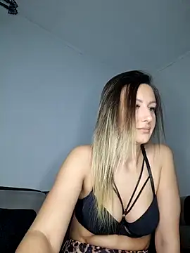 Snapshot of AudreyJoy chatting on 21, 12, 2024 AudreyJoy online show from 21, 12, 2024