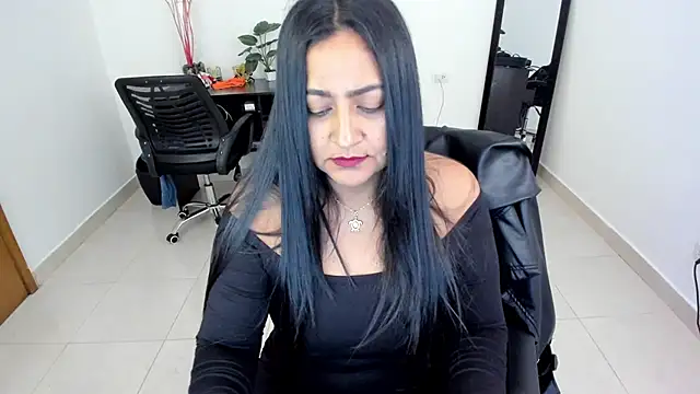 Adele Sweett online show from 13, 3, 2025