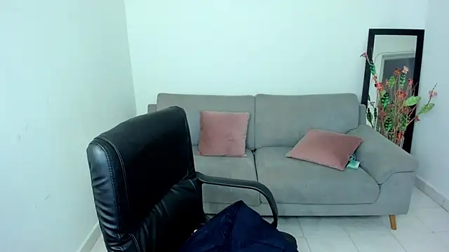 Adele Sweett online show from 26, 11, 2025