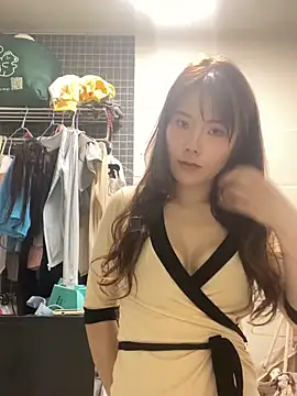 ChuChu1991 online show from 17, 4, 2026