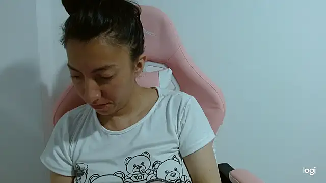 Snapshot of kaybabyhot chatting on 30, 9, 2025 kaybabyhot online show from 30, 9, 2025