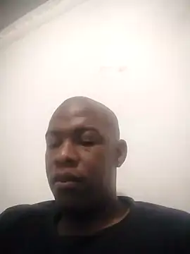 Snapshot of zuludog chatting on 14, 5, 2026 zuludog online show from 14, 5, 2026