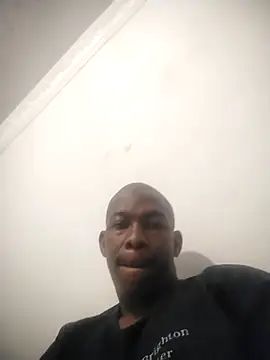 Snapshot of zuludog chatting on 16, 5, 2026 zuludog online show from 16, 5, 2026