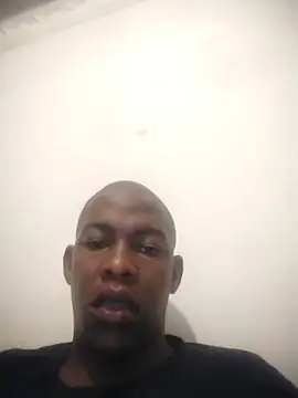 Snapshot of zuludog chatting on 17, 5, 2026 zuludog online show from 17, 5, 2026