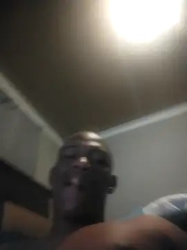 Snapshot of zuludog chatting on 22, 6, 2026 zuludog online show from 22, 6, 2026