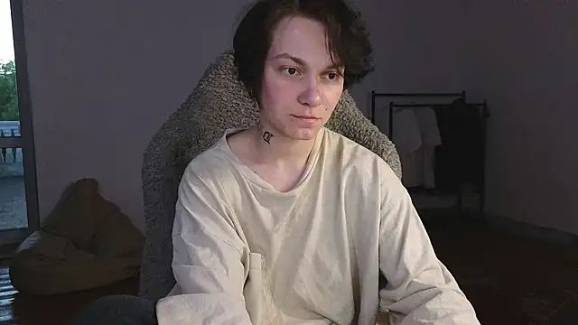 Snapshot of esajukyy chatting on 3, 6, 2026 esajukyy online show from 3, 6, 2026
