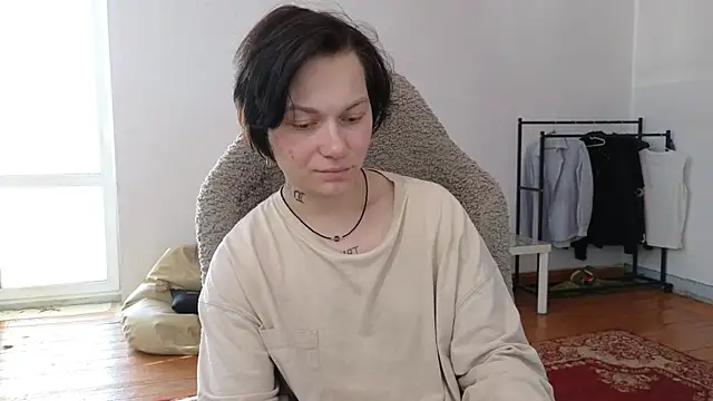 esajukyy online show from 10, 7, 2026
