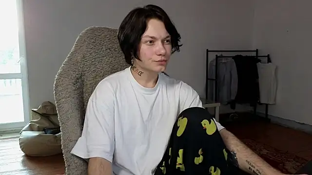 esajukyy online show from 12, 7, 2026