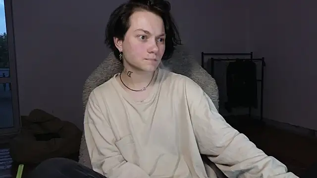 esajukyy online show from 15, 7, 2026