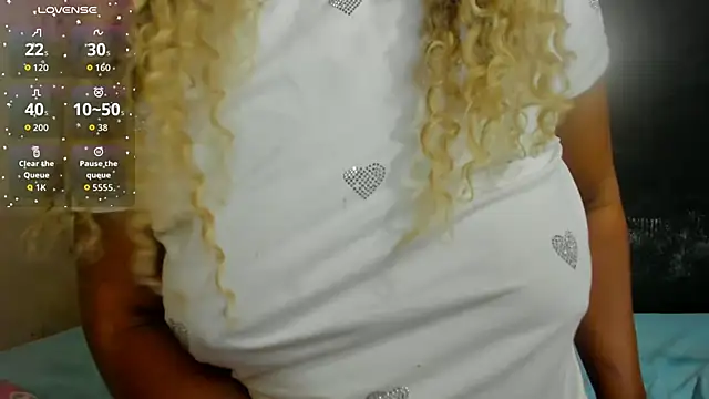 KamariaFyre online show from 27, 4, 2026