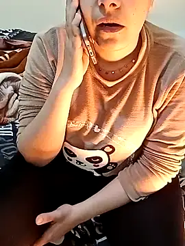 ShadiaStar online show from 6, 2, 2025