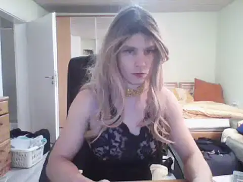 Snapshot of Kinky-Kristina chatting on 7, 2, 2025 Kinky-Kristina online show from 7, 2, 2025