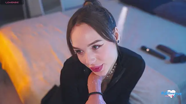 Snapshot of Bllowjoyy chatting on 2, 10, 2025 Bllowjoyy online show from 2, 10, 2025