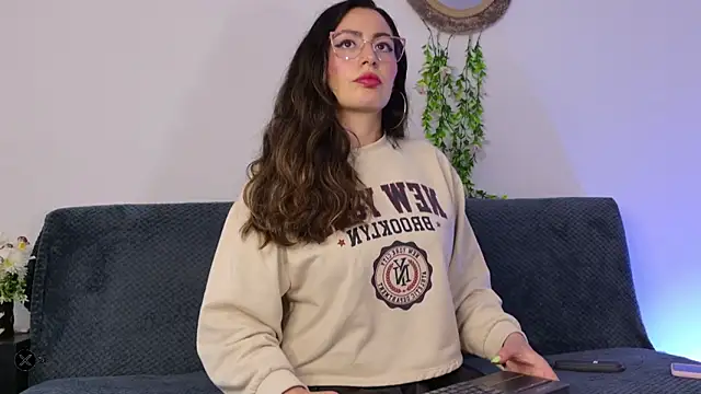 Kendal Mosk online show from 22, 4, 2026