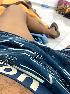 Lahcene online show from 5, 11, 2025