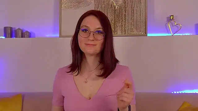 VictoriaArdern online show from 12, 3, 2025