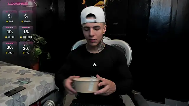 Flynn Riider online show from 22, 4, 2026