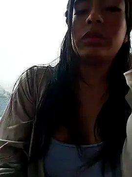 Snapshot of Danna-linyi chatting on 8, 2, 2025 Danna-linyi online show from 8, 2, 2025