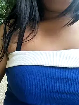 Snapshot of Danna-linyi chatting on 21, 2, 2025 Danna-linyi online show from 21, 2, 2025