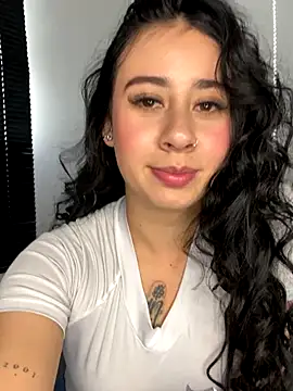 Snapshot of Zoee_t chatting on 2, 10, 2025 Zoee t online show from 2, 10, 2025