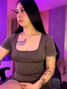 Snapshot of Zoee_t chatting on 16, 11, 2025 Zoee t online show from 16, 11, 2025