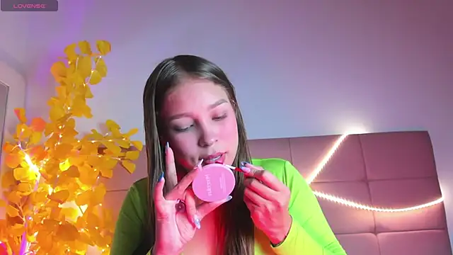 Snapshot of HaleyAmaya chatting on 12, 5, 2026 HaleyAmaya online show from 12, 5, 2026