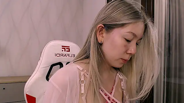 Babby Rabbit online show from 19, 12, 2025