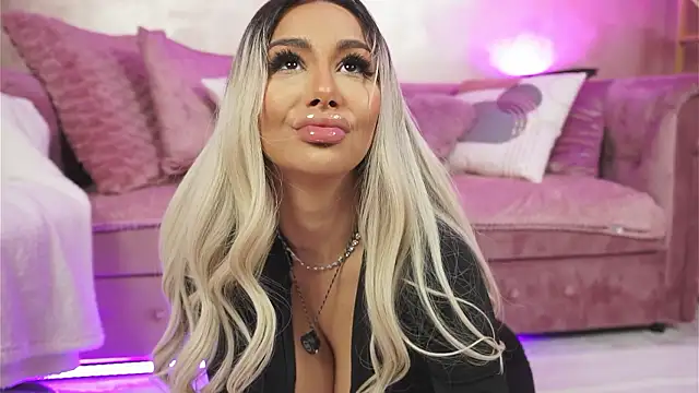 GoldenAmber online show from 13, 3, 2026