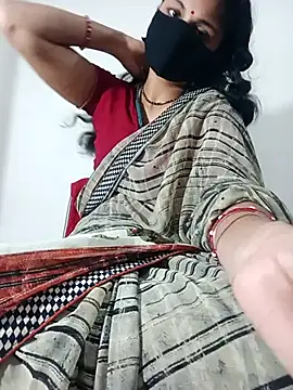 Cute-Aadhvita online show from 28, 2, 2025