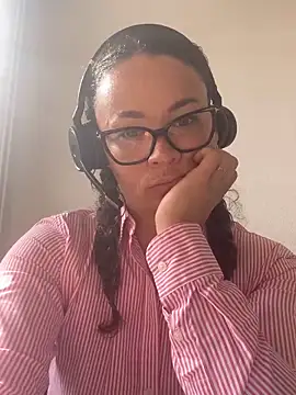 Snapshot of ImImmy chatting on 11, 3, 2025 ImImmy online show from 11, 3, 2025