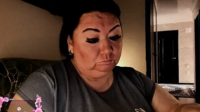 Snapshot of SexxyDreams1 chatting on 30, 9, 2025 SexxyDreams1 online show from 30, 9, 2025