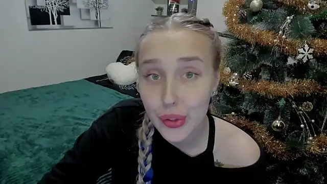 LinaTruly online show from 15, 12, 2024