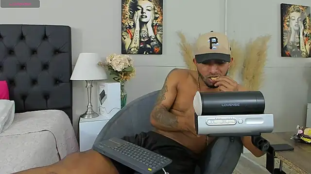 Robin Rief online show from 12, 3, 2025