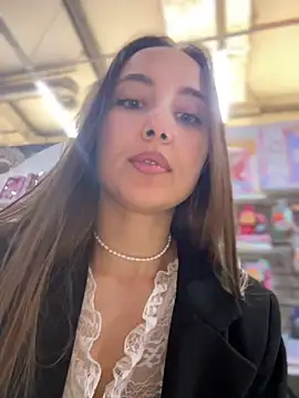 VelvetVixenI online show from 23, 4, 2026