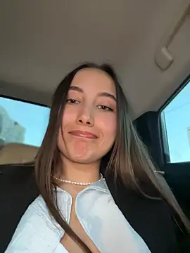 VelvetVixenI online show from 28, 4, 2026