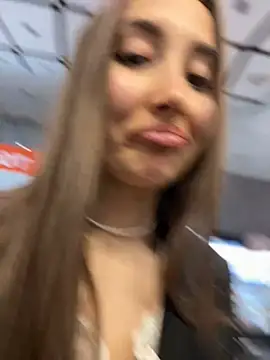 VelvetVixenI online show from 29, 4, 2026