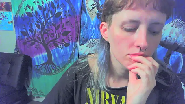 Snapshot of _hellostormy_ chatting on 2, 10, 2025 hellostormy online show from 2, 10, 2025