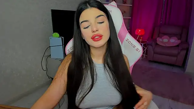 AlluringAriel online show from 26, 4, 2026