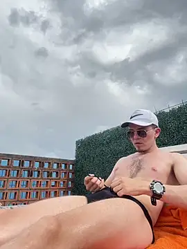 adam-rivera online show from 22, 12, 2024