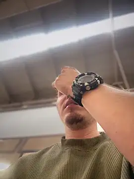 adam-rivera online show from 17, 10, 2025