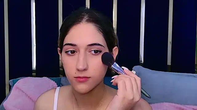 Teresa Stane online show from 17, 10, 2025