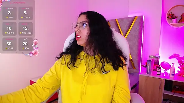 Aurora Brownn online show from 1, 3, 2025