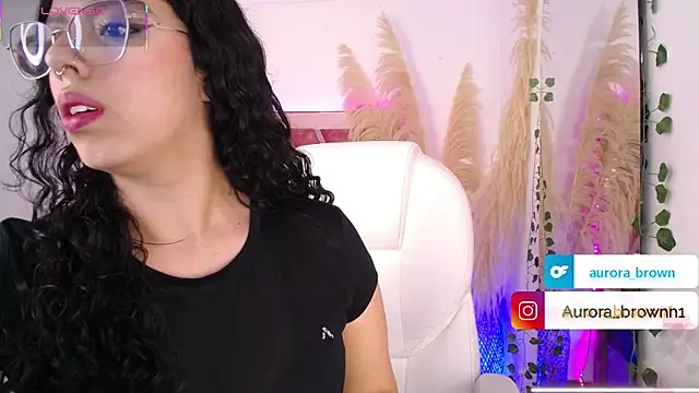 Aurora Brownn online show from 19, 9, 2025
